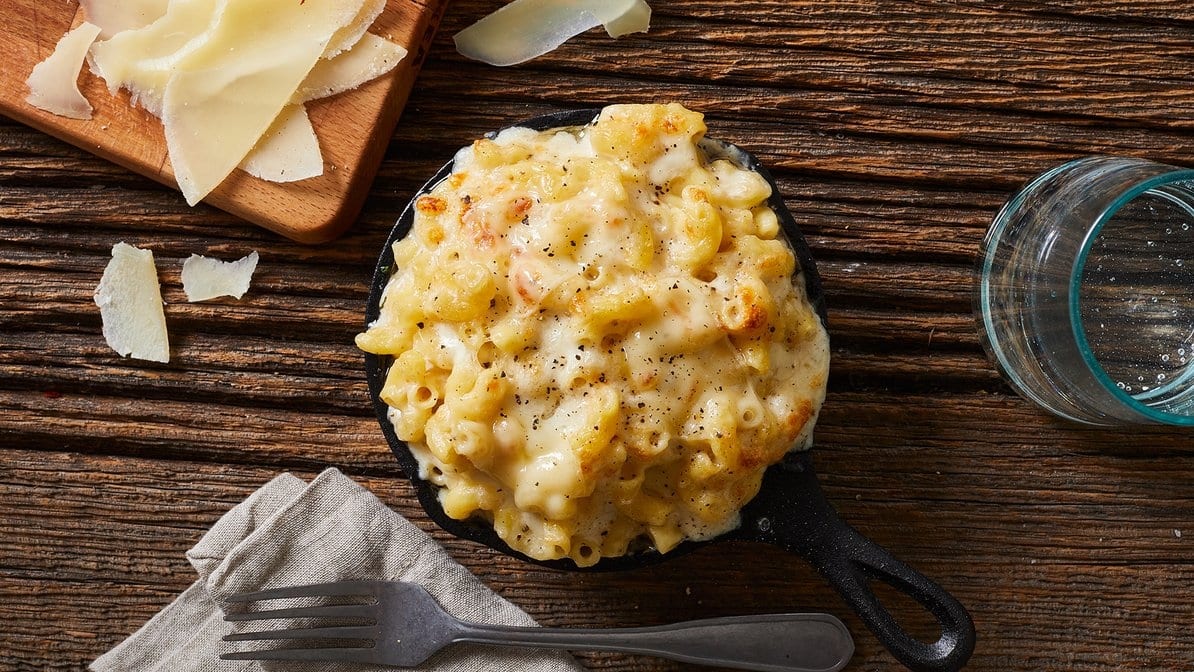 Garlic Parm Mac.